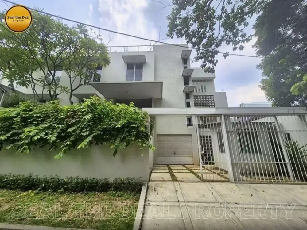 Disewakan Rumah 4KT dengan Rooftop Di Area Kuningan Jakarta Selatan | STD124