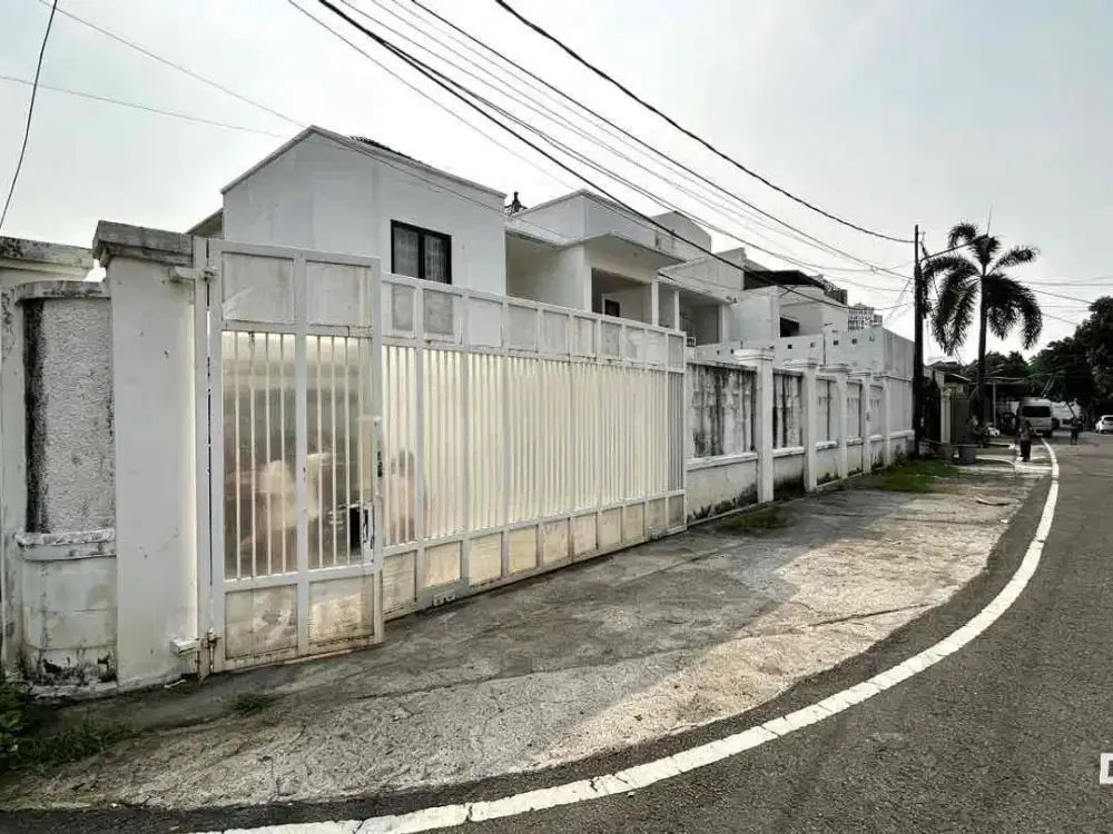 Dijual Cepat Rumah 2 Lantai Hook di Kawasan Strategis di Bangka Mampang Pela Jakarta Selatan