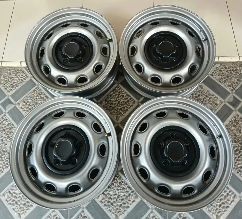 Velg kaleng crown R15 5x114