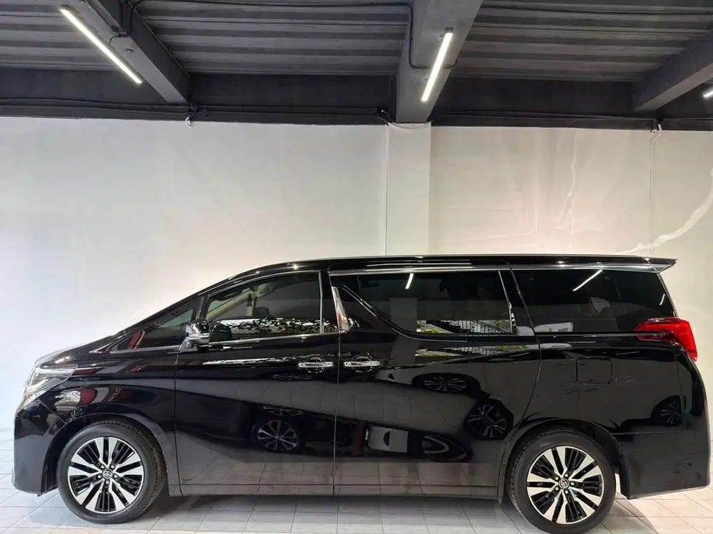 Toyota Alphard 2022 Bensin