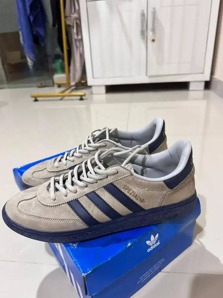 Sepatu Adidas Spezial