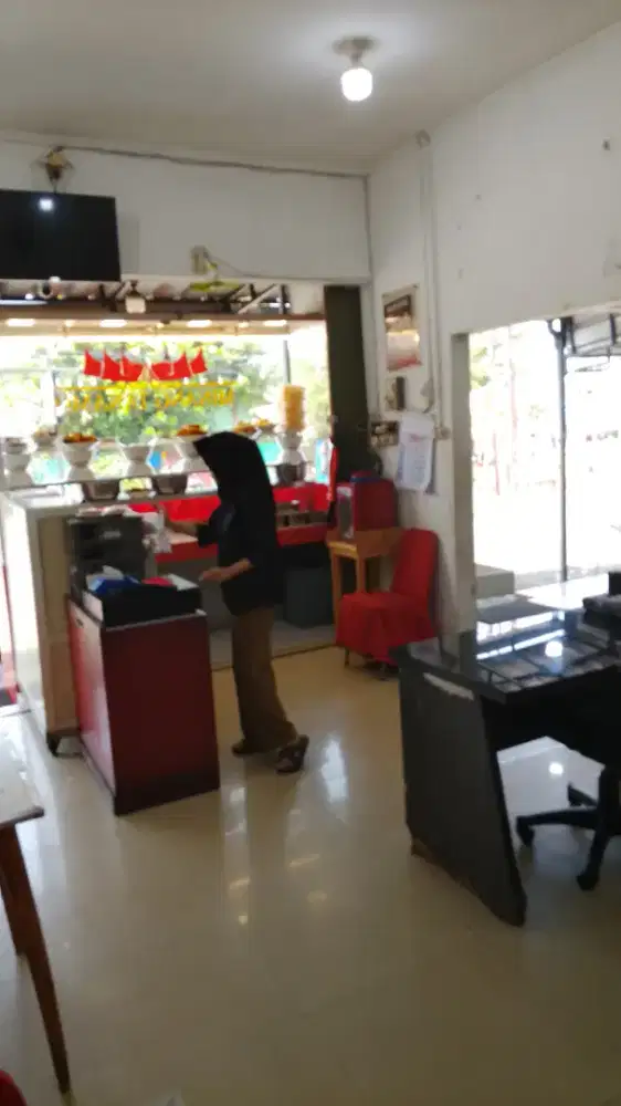Di butuhkan karyawan rumah makan padang