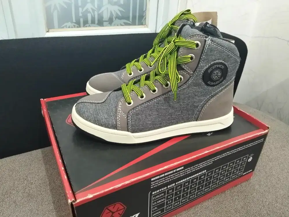 Sepatu Riding Scoyco