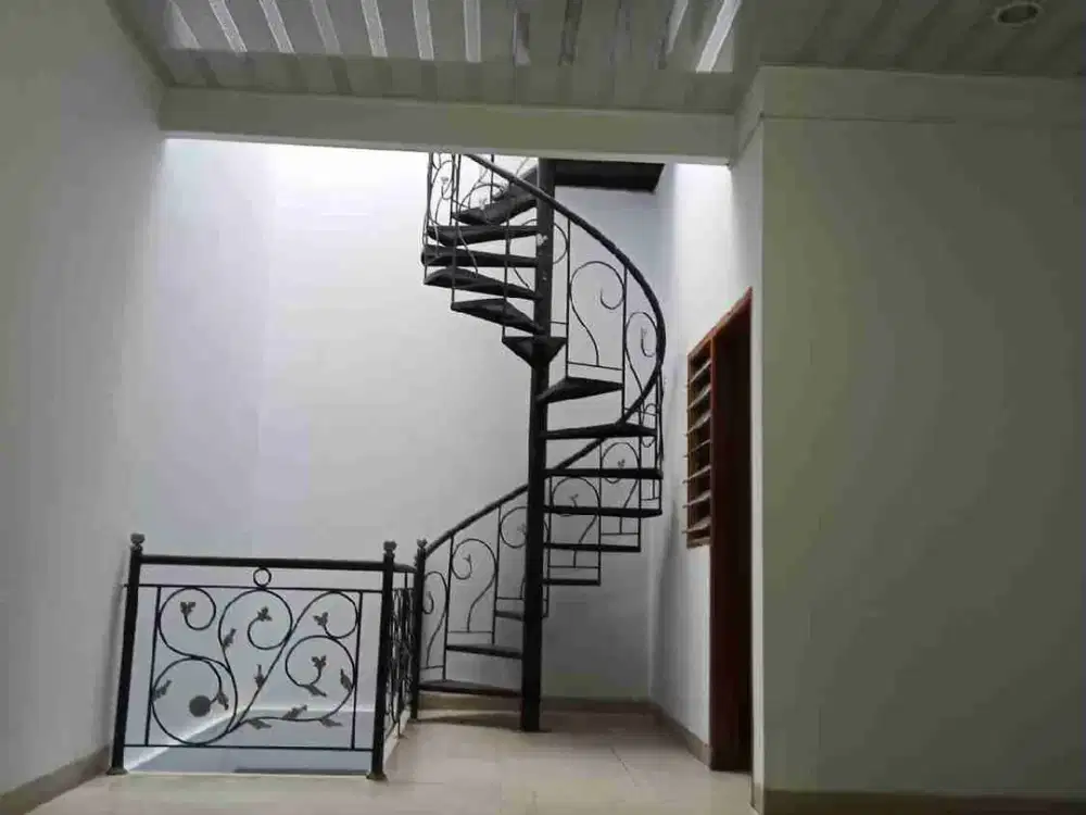 Disewakan Rumah Tanjung Duren Barat uk 6x13m kosongan