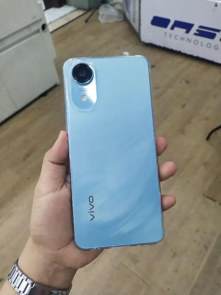 vivo y05e 4/64 new