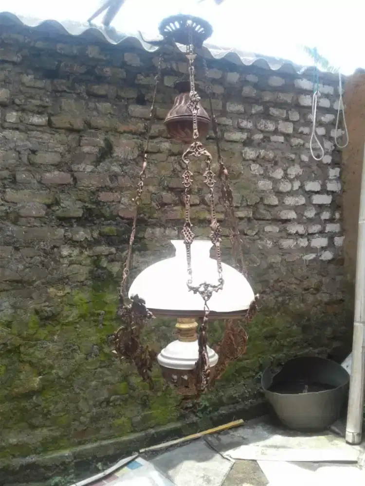 Jual lampu gantung bahan besi map mbah waluyo house 1,2 jt nego