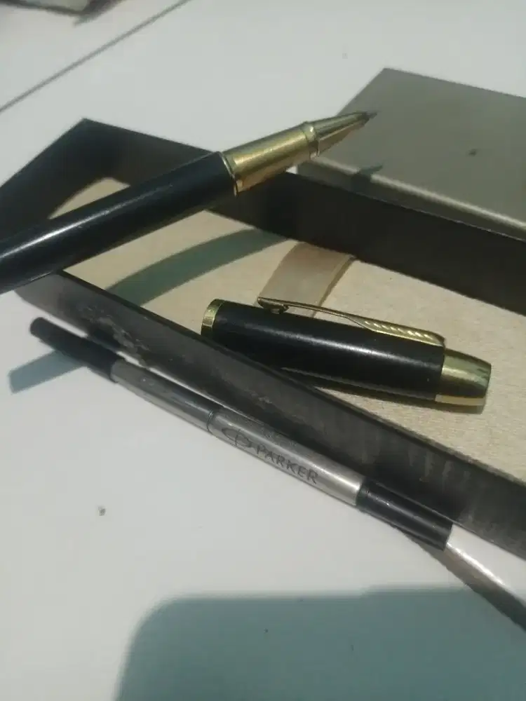 Parker Roller Ball 2013 warna hitam emas