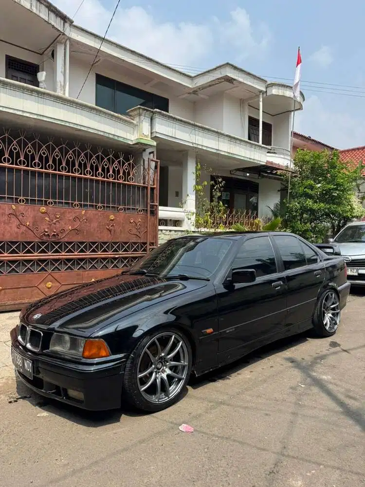 BMW E36 320i MT Limited Edition