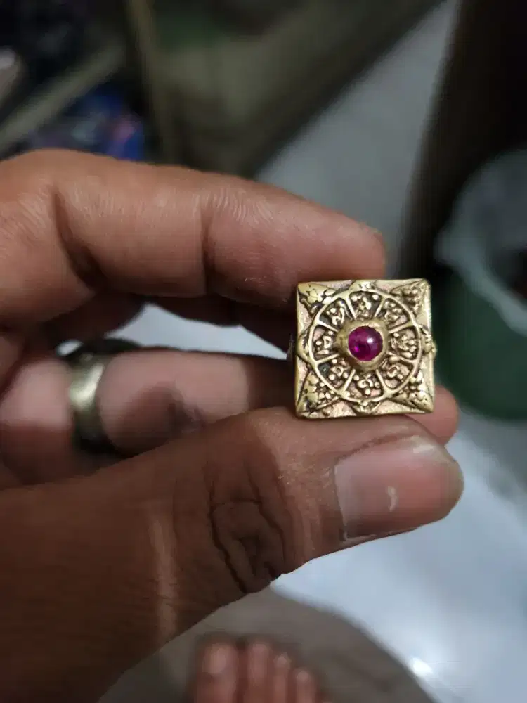 Batu sakralan majapahit