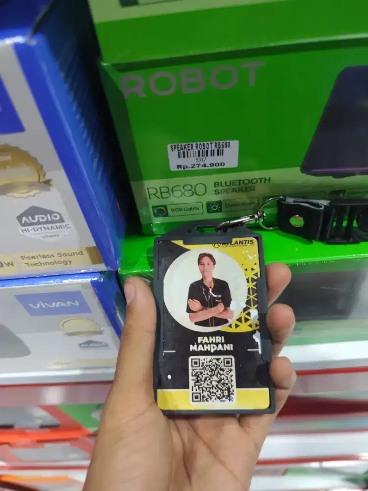 Speaker robot rb680
