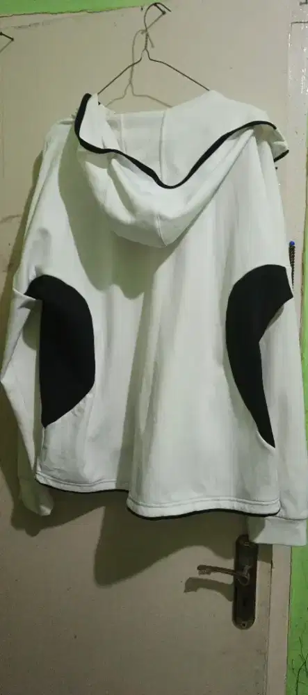 Jaket trektop merk puma