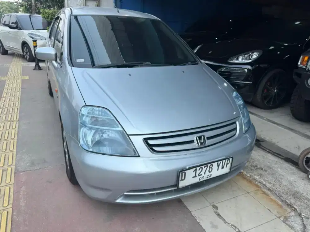 Honda stream th 2002 AT pajak on Siap pakai