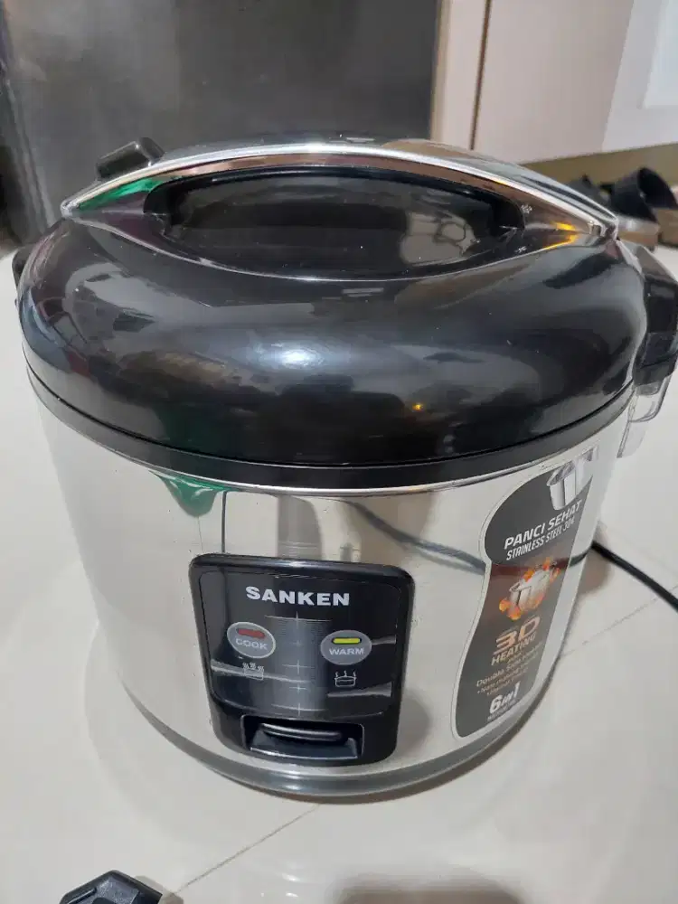 Rice Cooker Sanken 1.8 liter