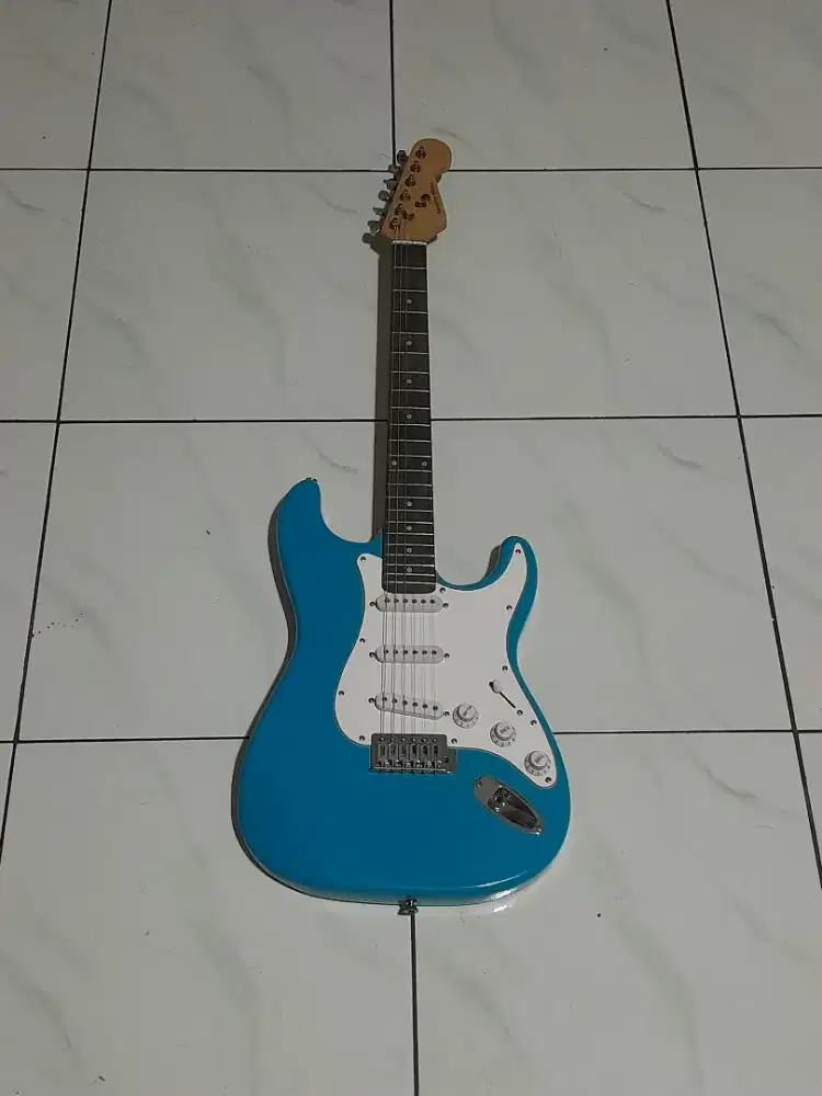 Gitar listrik benston,not ampli bas piano efek drum
