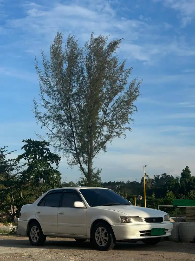 DIJUAL TOYOTA COROLLA AE111 1.6 MATIC 1997