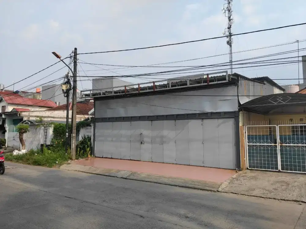 Rumah Komp. Perum Taman Surya Ii, Kelurahan Pegadungan, Kecamatan Kalideres, Jakarta Barat