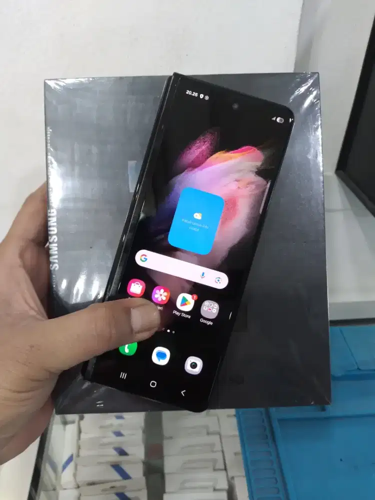 Samsung Galaxy Z Fold3 Black 12/512GB
