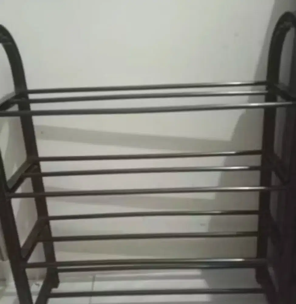 Rak sepatu rak sendal