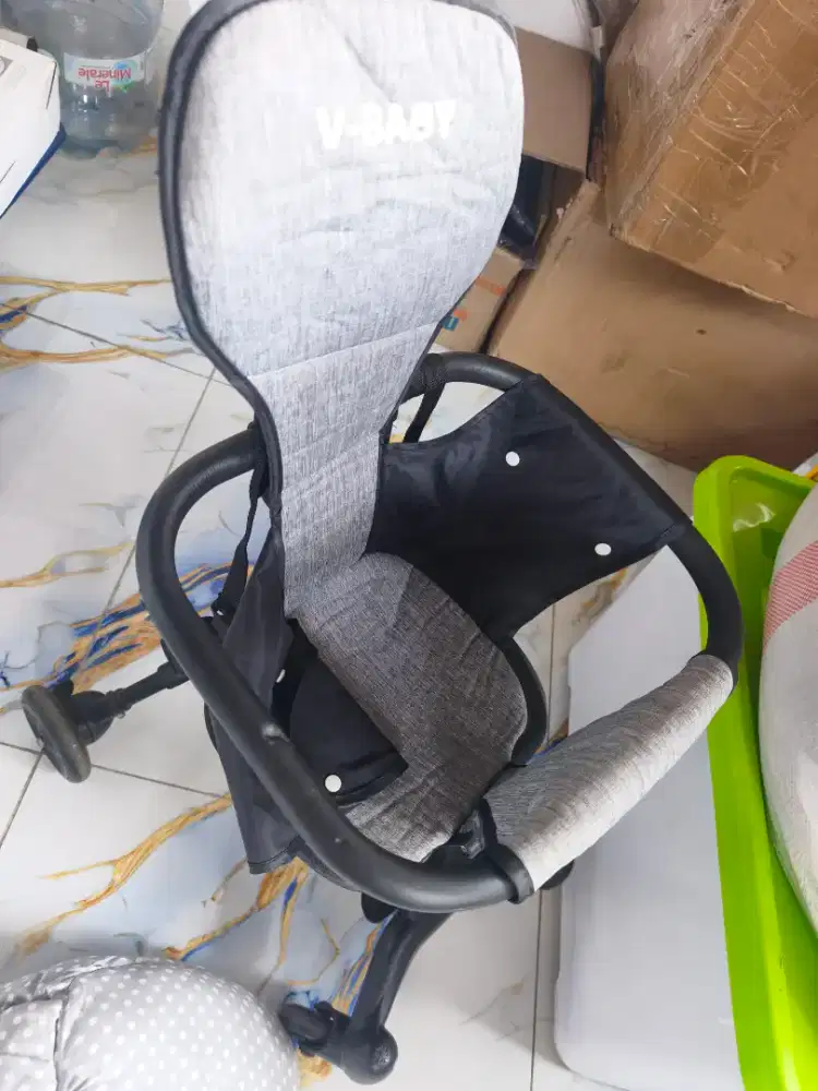 Stroller bayi bekas