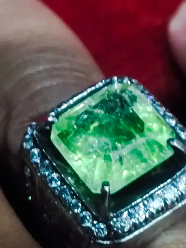 Jual cincin batu zamrud, boleh dikasih temen, buat hiasan jari