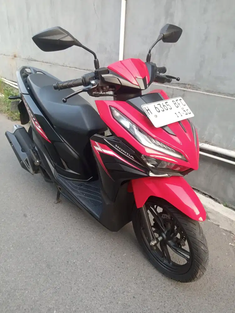 Vario 125 cbs merah hitam 2025