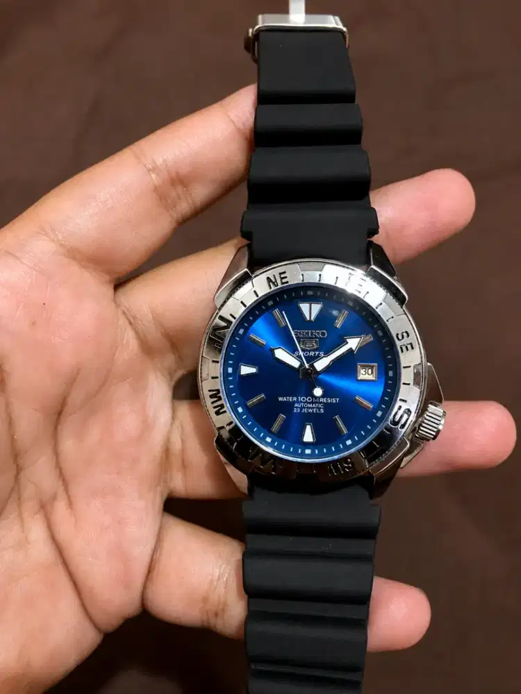 SEIKO 5 SPORTS AUTOMATIC – BLUE DIAL