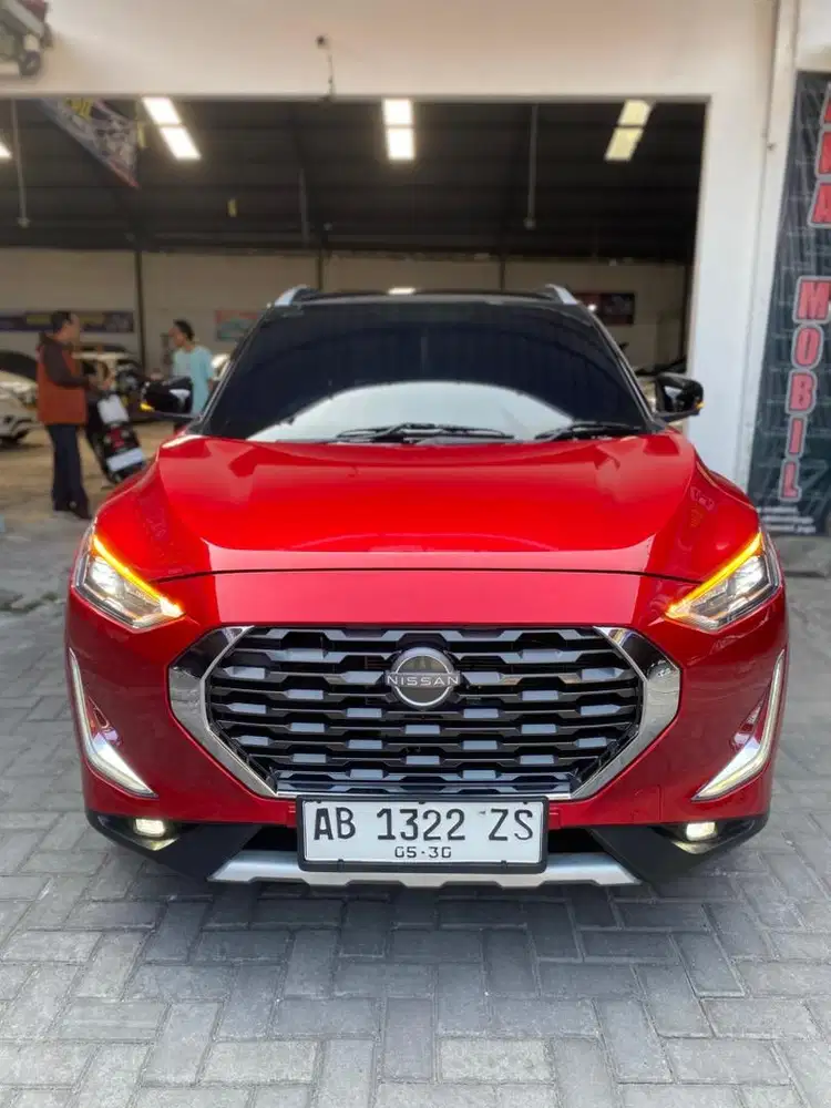 Nissan Magnite 1.0 Turbo Premier CVT 2025 Merah Twotone AB Low KM Ori
