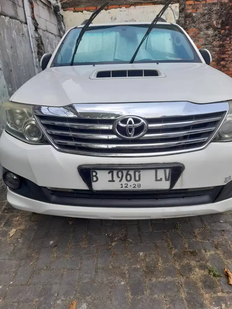 Jual Mobil Fortuner 2013