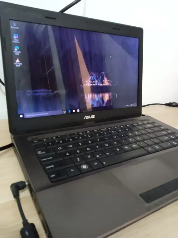 Laptop asus jual cepet BU