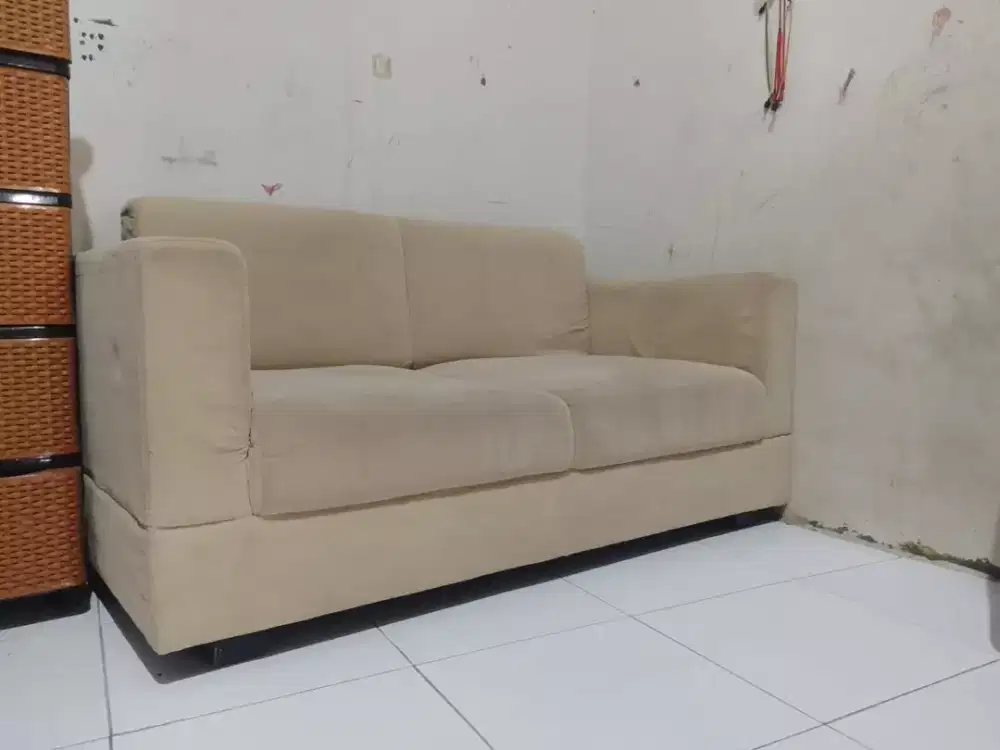 Sofa ruang tamu dan sofa bad
