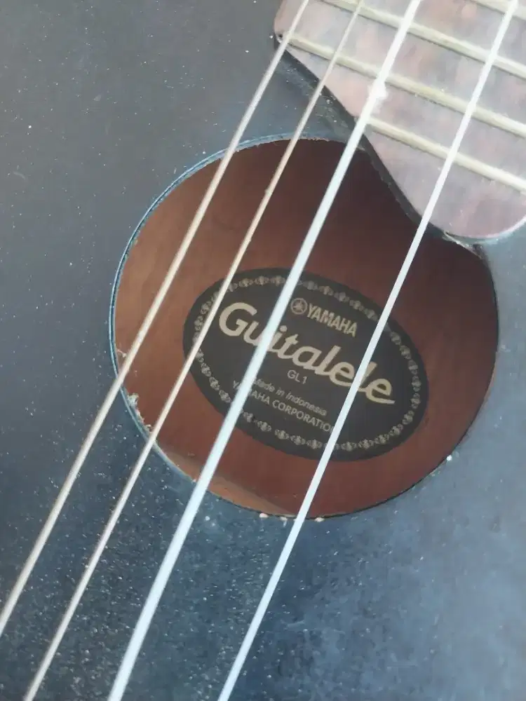GITAR YAMAHA GUITALELE