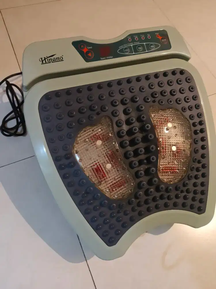 Alat Refleksi Terapi Kaki merk Hinano
