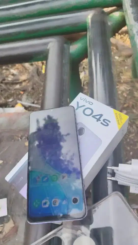 Jual hp Vivo Y04S RAM 4/64gb