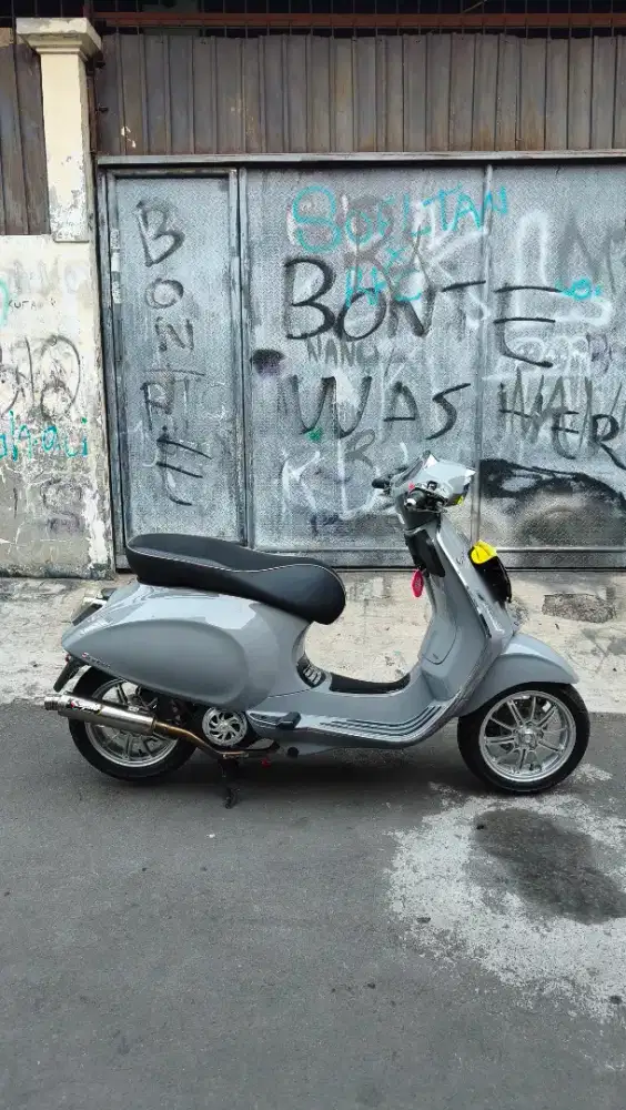Vespa Sprint 2025
