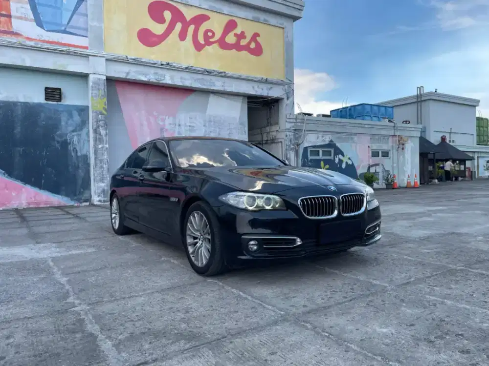 Langka BMW 528i LCI 2015 . 520i