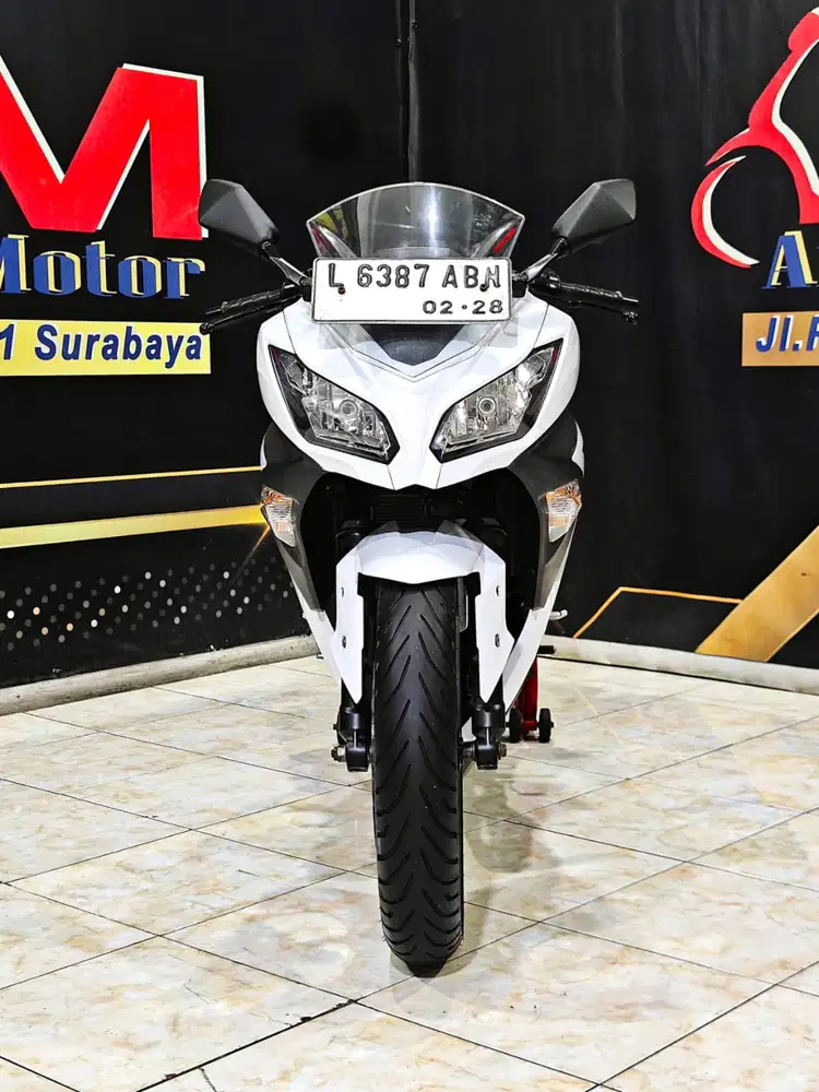 Ninja FI 250cc super mulus km.4rb putih metalik.Anugerah motor rungkut