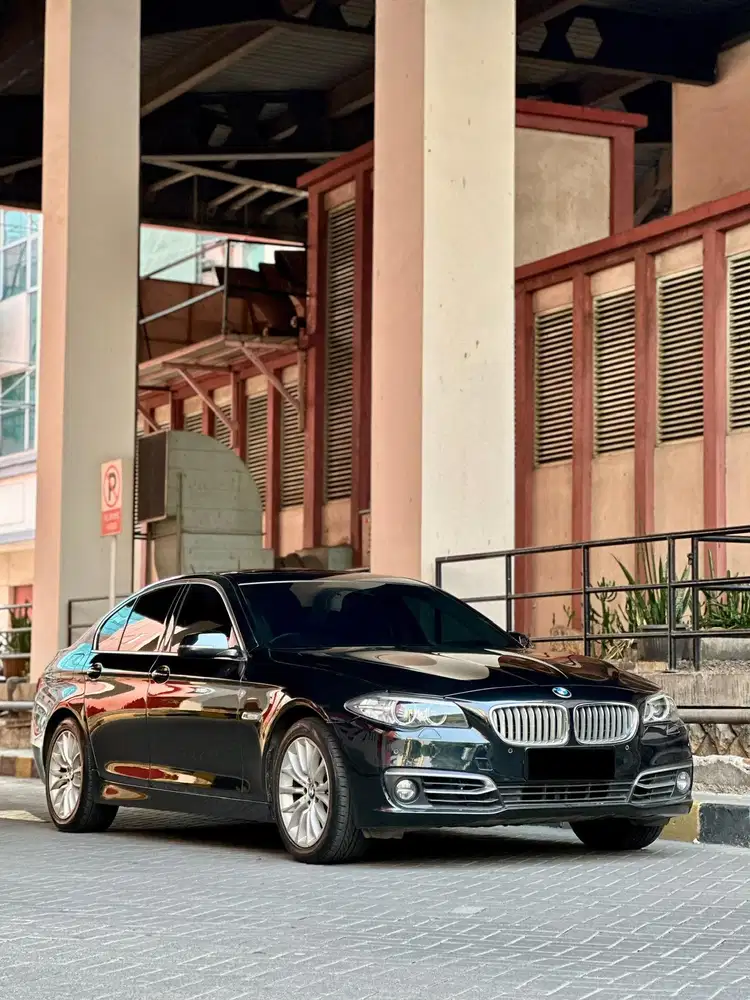 BMW 528i F10 facelift luxury LCI
