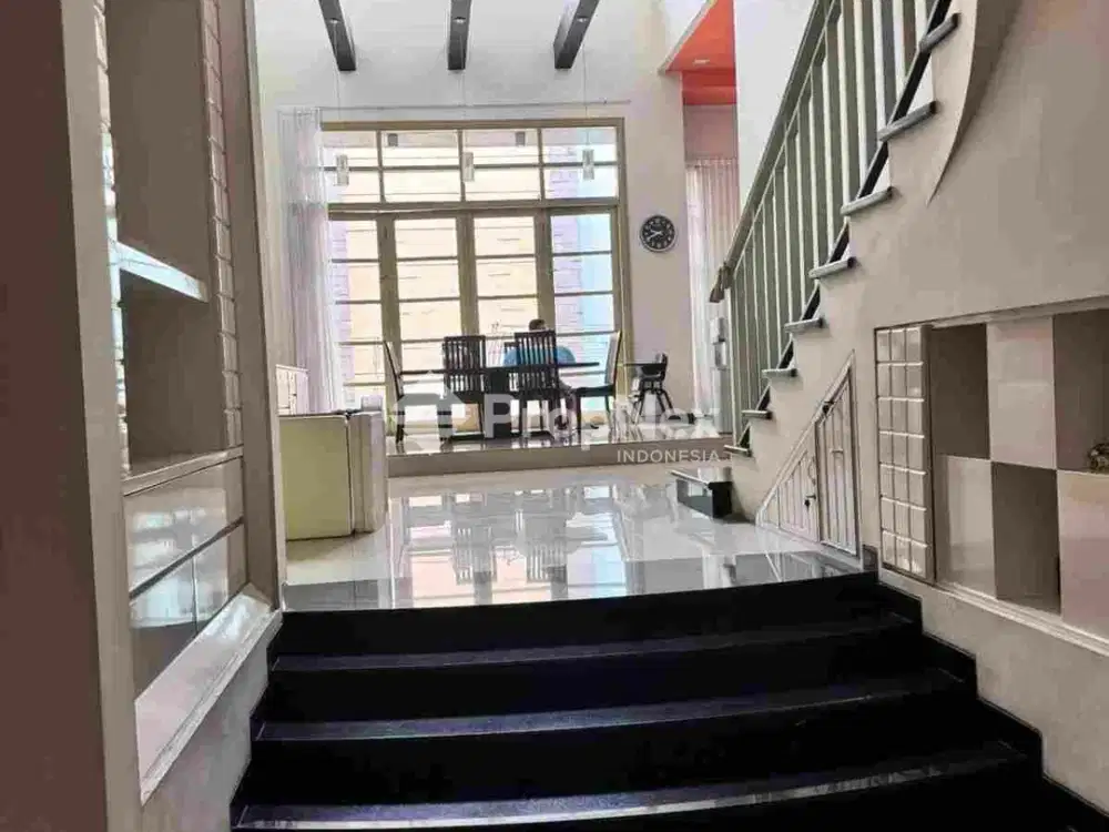 Villa Bukit Indah Pakuwon Indah Pakuwon Mal