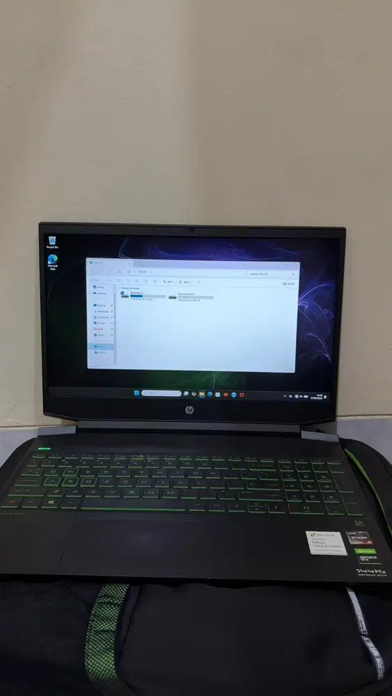 HP Pavilion Gaming Laptop 15-ec2xxx