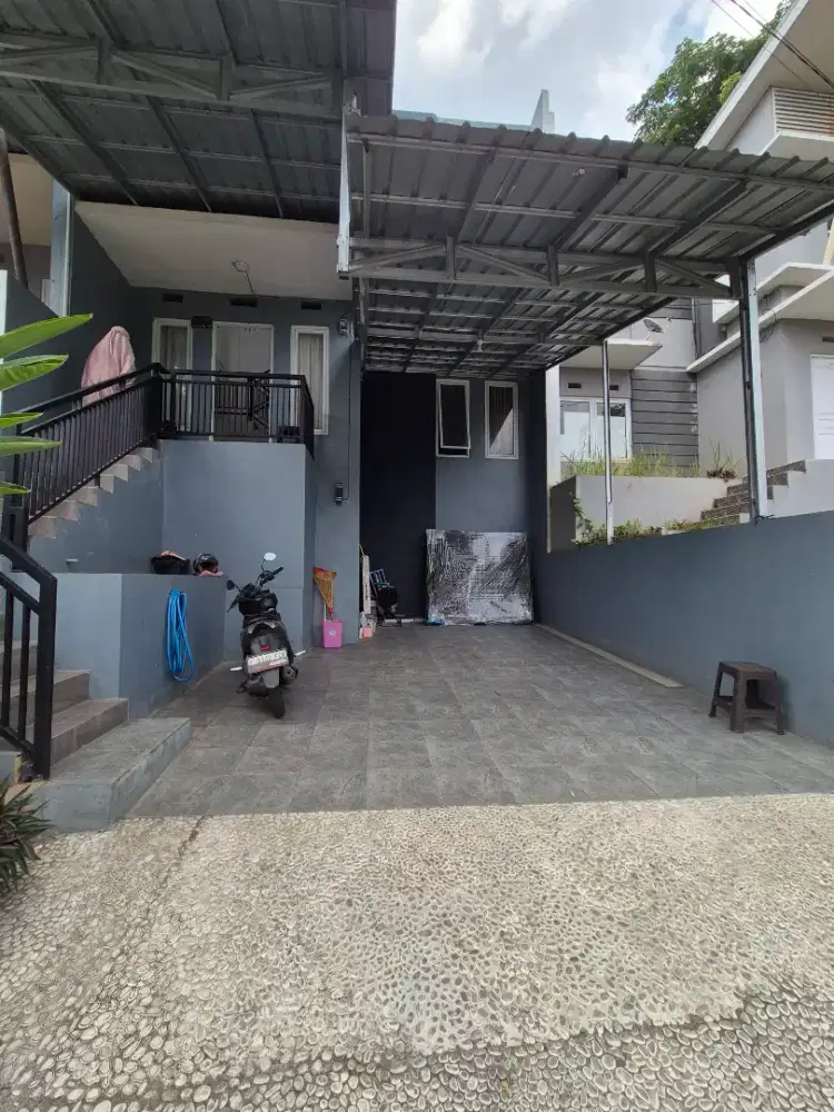 RUMAH 2 LANTAI LANGKAPURA