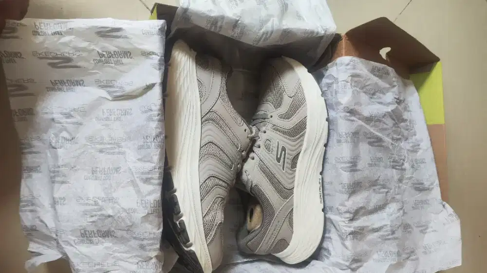 Skechers Go Run Consistent 3 EUR 40 – Brand New, Belum Pernah Dipakai!