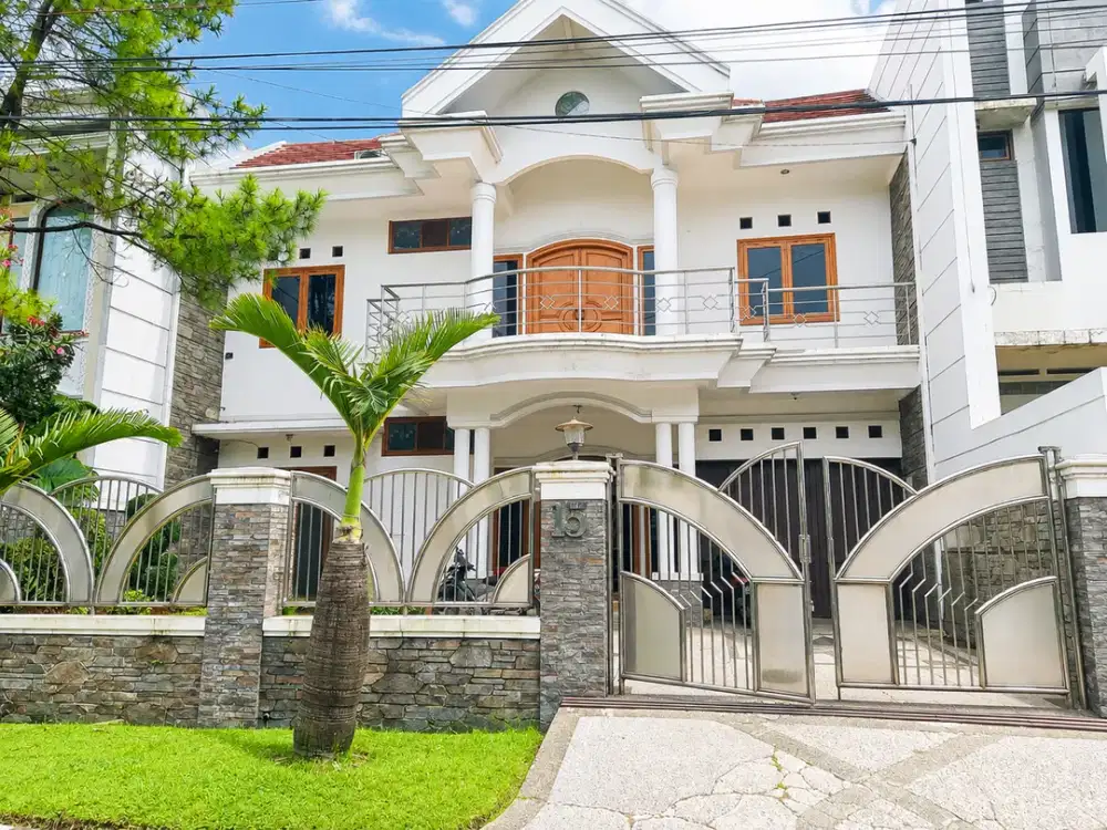 Rumah Mewah di Kawasan Exclusive Perumahan Mekar wangi dekat singgasana Pradana mekar wangi bandung