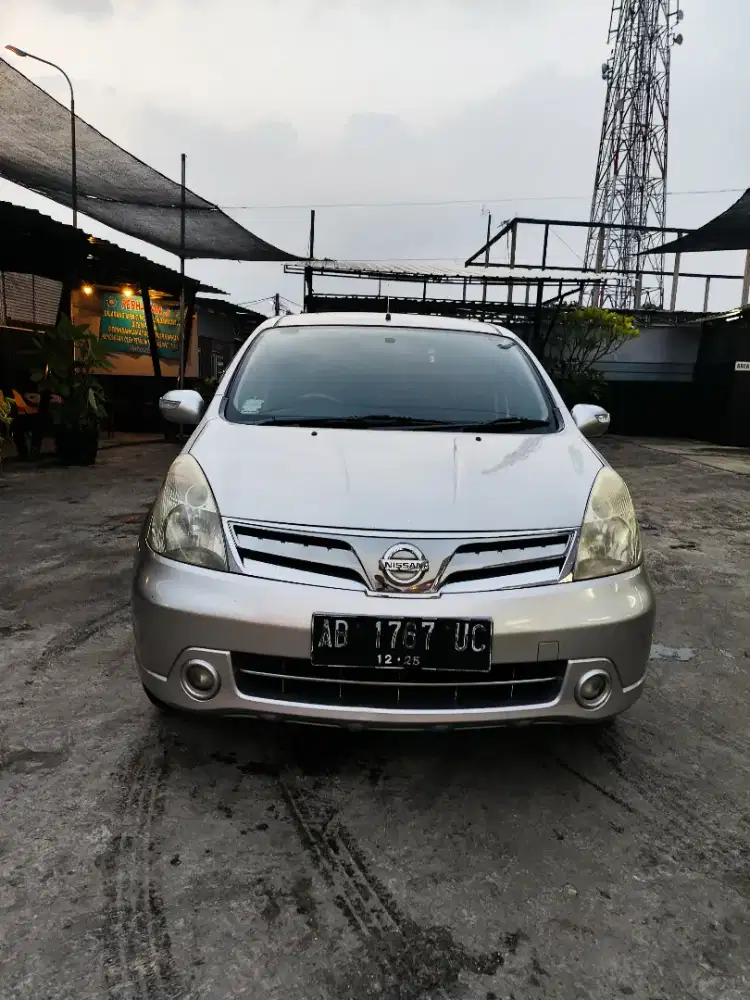 Grand Livina 1500cc XV ultimate A/T