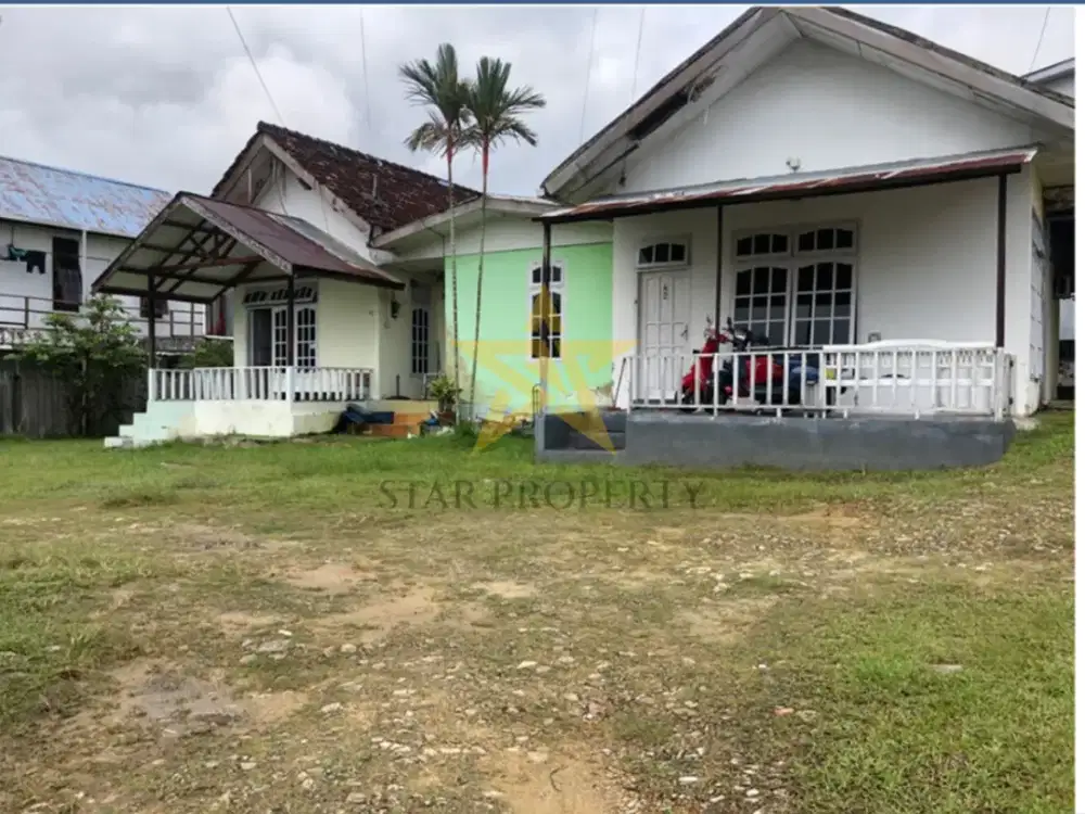 Rumah Strategis 100 Meter dari Jl. Jenderal Sudirman – SHM, Tanah Luas 817 m²