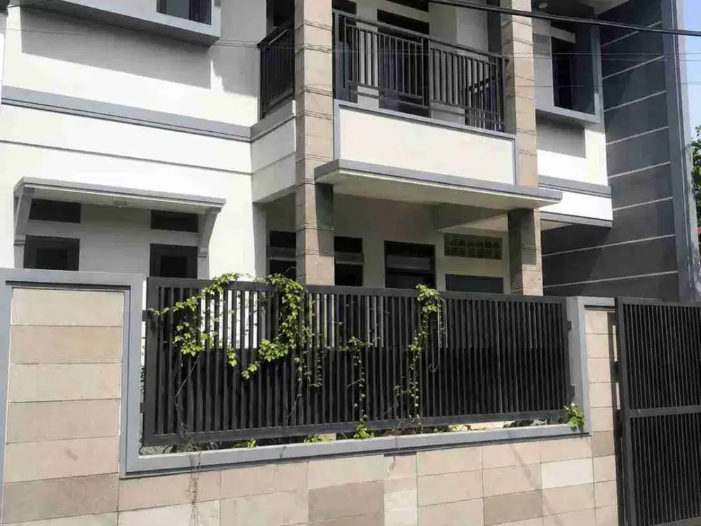 Rumah Bagus 2 Lantai Siap Huni Di Turangga Jalan Alat Musik