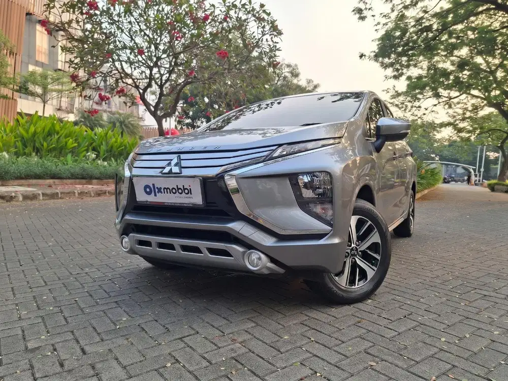 TDP 1 JUTA Mitsubishi Xpander 1.5 Ultimate AT 2018 Abu-Abu CTZJB