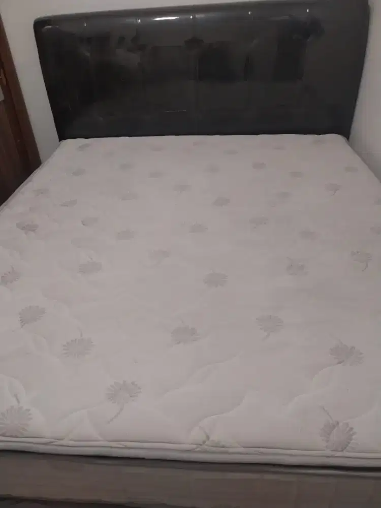 Kasur atau Springbed