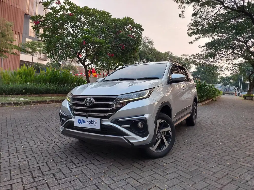 TDP 1 JUTA Toyota Rush 1.5 S GR Sport Bensin-AT 2021 Silver CDFGB