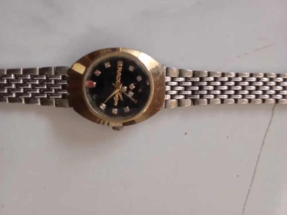 Jam tangan wanita merk vintage rado diastar