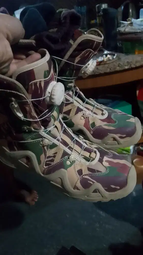 Sepatu pdl kopassus ukuran 42